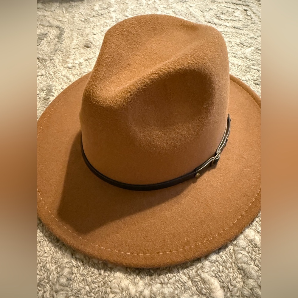 Stylish Tan Fedora Hat